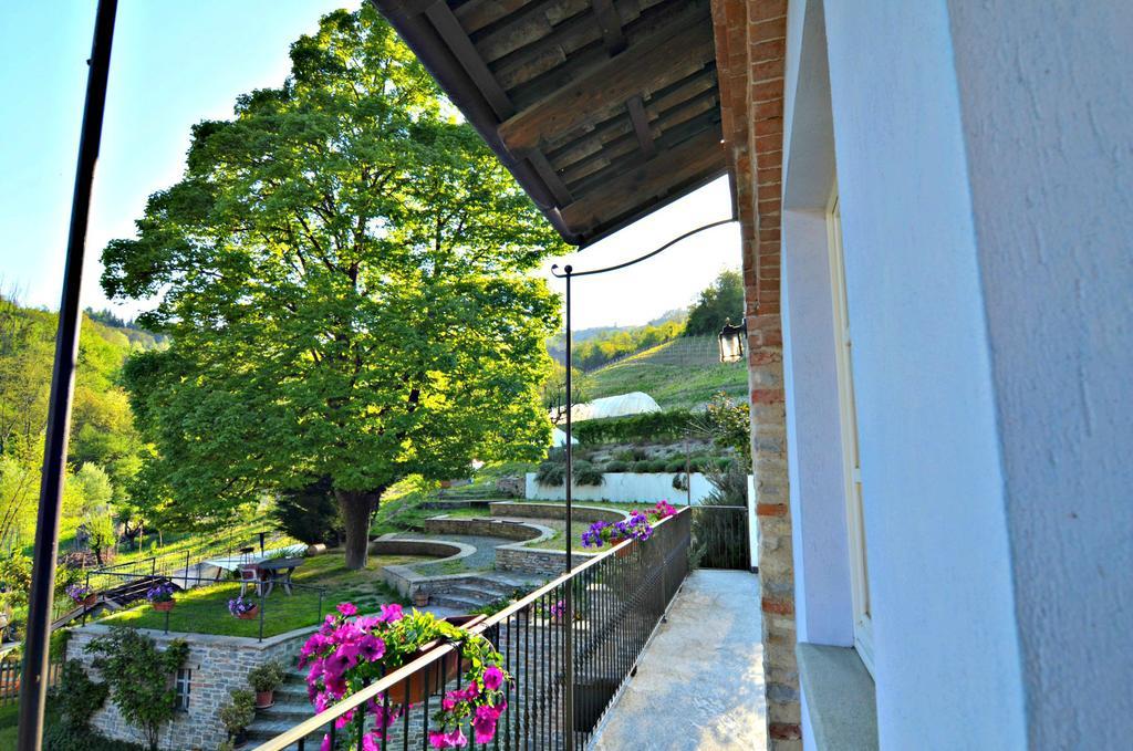 Cascina Il Convivio Guest House Diano d'Alba Ruang foto