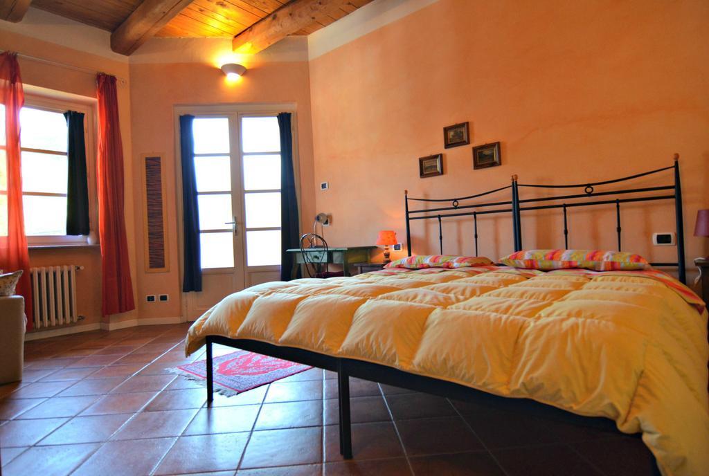 Cascina Il Convivio Guest House Diano d'Alba Bagian luar foto