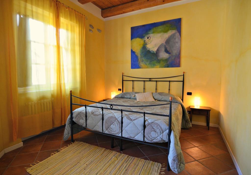 Cascina Il Convivio Guest House Diano d'Alba Bagian luar foto