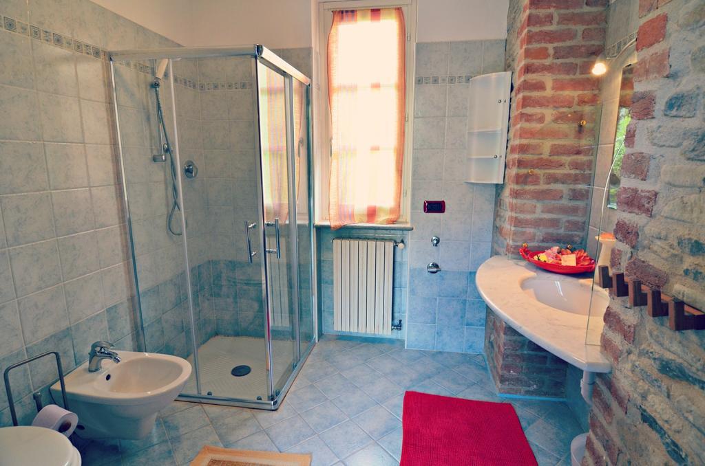 Cascina Il Convivio Guest House Diano d'Alba Ruang foto