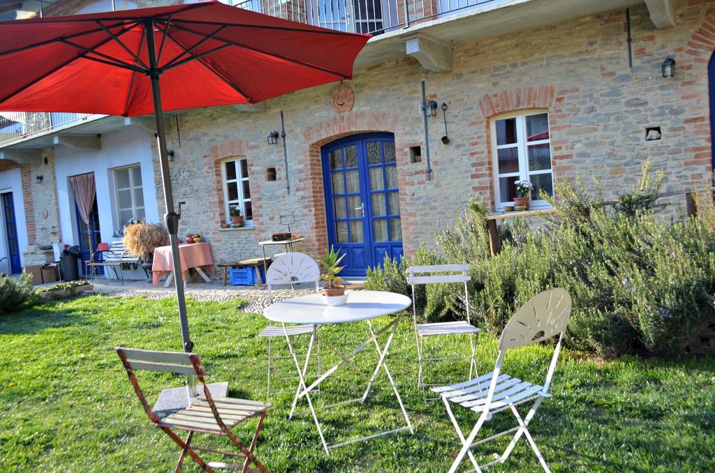 Cascina Il Convivio Guest House Diano d'Alba Bagian luar foto