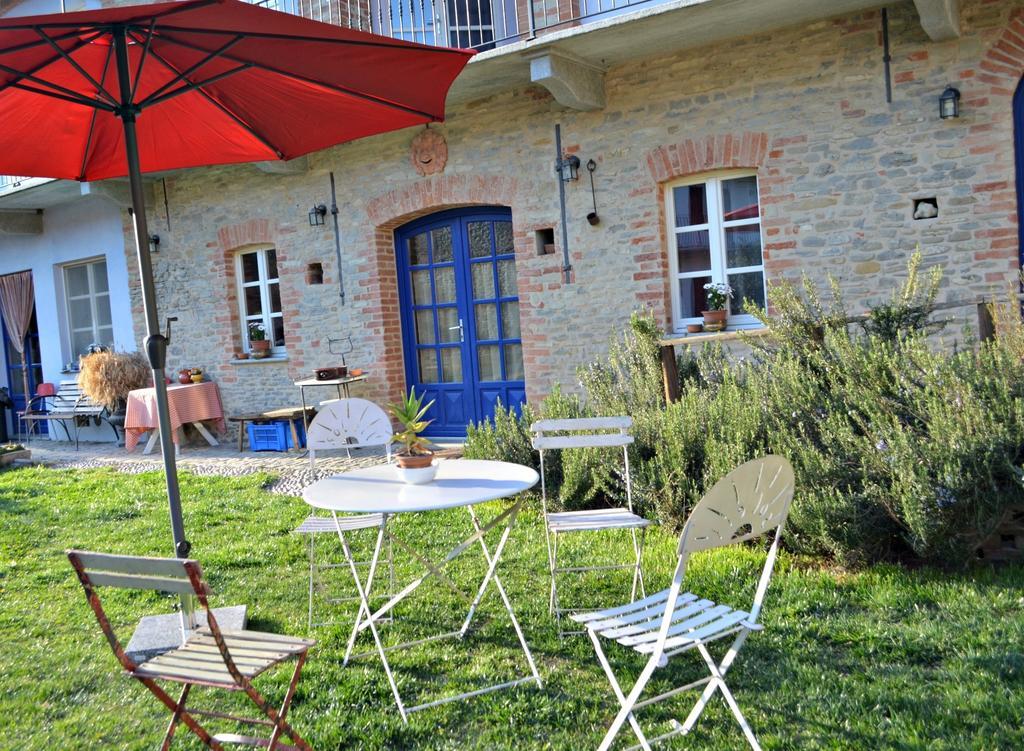 Cascina Il Convivio Guest House Diano d'Alba Bagian luar foto